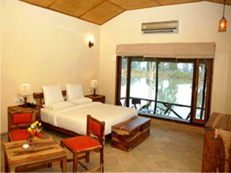 Tiger Lagoon Hotel Bandhavgarh National Park Esterno foto